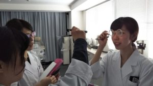 視能訓練士学科１年制　網膜対応検査！