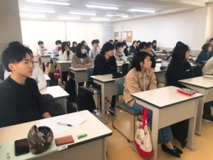 理学療法士学科　昼間部3年生 キャリア教育の授業を行いました！