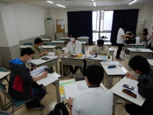 言語聴覚士学科　１年生の勉強会