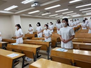 視能訓練士学科３年制　校章授与式を行いました！