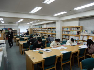 言語聴覚士学科　１年生 文献抄読会に向けて