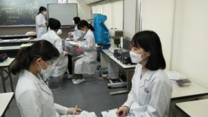 視能訓練士学科１年制　実習授業実施中☆彡