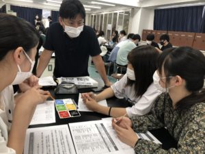 作業療法士学科　昼間部2年生　授業風景