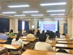 視能訓練士学科３年制　　『１年生の授業が始まりました☆彡』