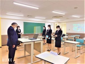 医療総合学科　　『校章授与式を行いました☆彡』