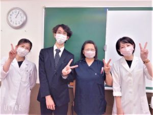 視能訓練士学科　全学同窓会　　『卒業生が講師として来校してくれました！』