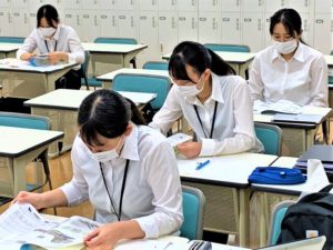 医療総合学科　　『学内実習～特別講義③～』