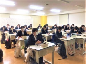 医療総合学科　　『病院見学実習のご報告☆彡』