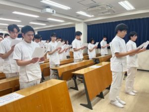 理学療法士学科　　『令和５年度　校章授与式☆彡』