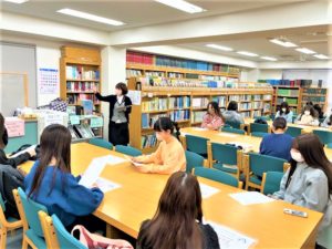 視能訓練士学科３年制　　「図書室利用説明会☆彡』