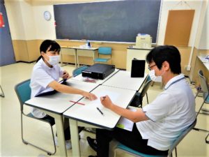 言語聴覚士学科　『２年生　臨床実習前実技試験を頑張りました！』