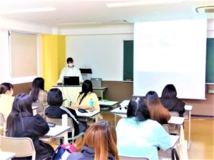 医療総合学科　視能訓練士学科1年制進学コース　『１.２年生合同実習報告会☆彡』　