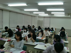 視能訓練士学科3年制　1年生の「国家試験対策」スタート！