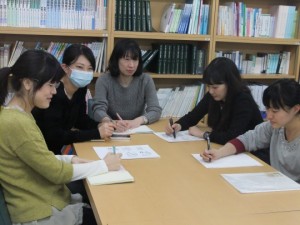 視能訓練士学科1年制　卒業研究発表が大詰めです！