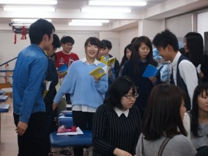 理学療法士学科　「体表解剖学」の授業報告です！