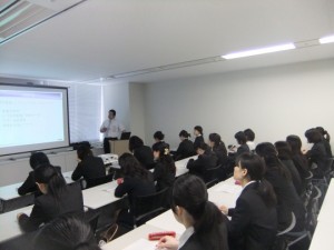 視能訓練士学科１年制　眼科機器メーカーへ見学に行って来ました！