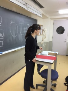 理学療法士学科　昼間部１年生の「社会学」の授業の様子を紹介します！