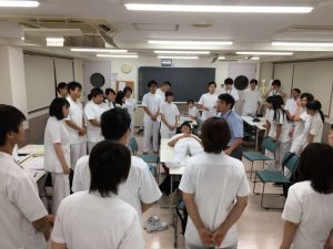 作業療法士学科夜間部　「日常生活活動学」の授業を紹介します！